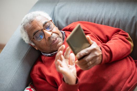 Smart hardware is senior-friendly: making it easy for parents to get started